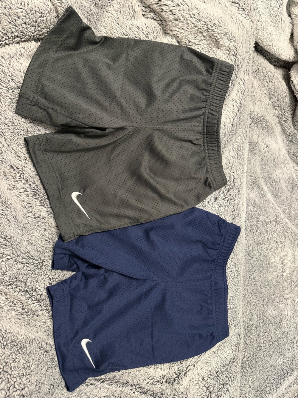 Nike mesh basketball shorts Gray & Navy